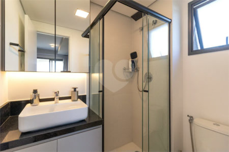 Apartamento de 68m² com 2 Quartos (1 Suíte) e 1 Vaga no Condomínio Downtown - República