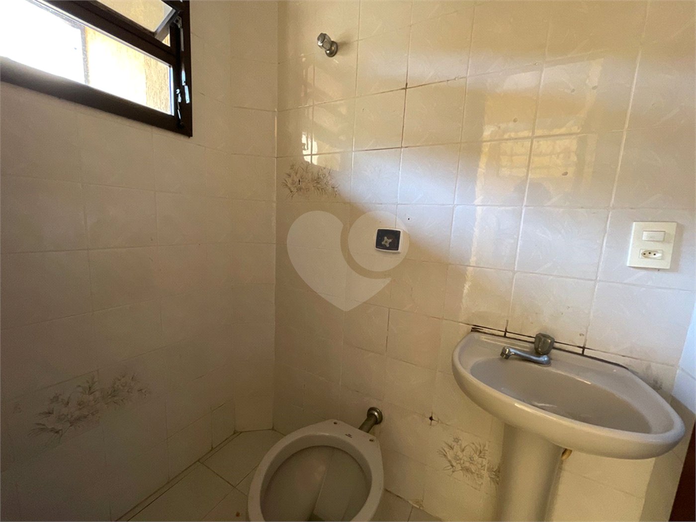 Sobrado à venda com 4 quartos, sendo 1 suíte, em Vila Nova Cachoeirinha, São Paulo, SP