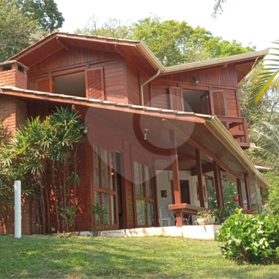Casa para alugar com 3 quartos, sendo 1 suíte, no condomínio Itaembu, Itatiba - SP