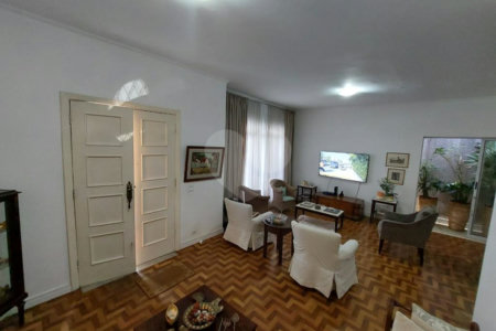 Casa para alugar com 3 quartos em Água Branca, São Paulo, SP