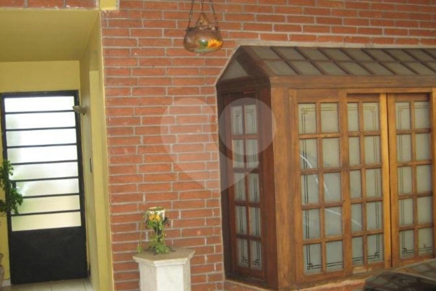 Casa à venda com 3 quartos, sendo 1 suíte, em Saúde, São Paulo, SP