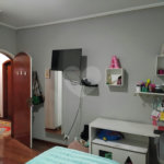Sobrado à venda com 4 quartos, sendo 2 suítes, em Vila Paulicéia, São Paulo, SP