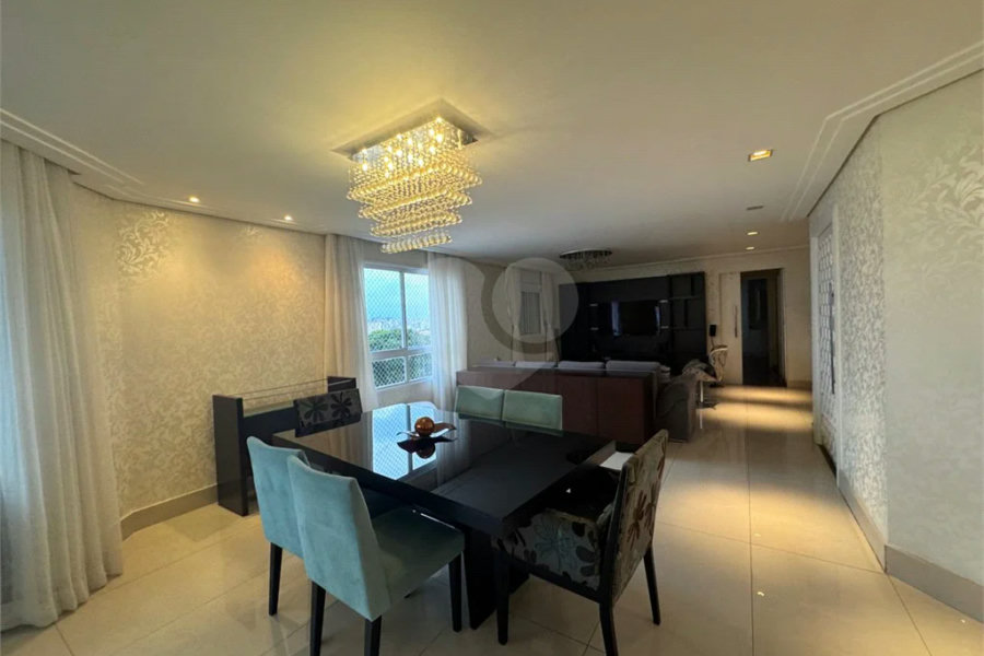 Apartamento à venda com 3 suítes em Santa Teresinha, São Paulo, SP