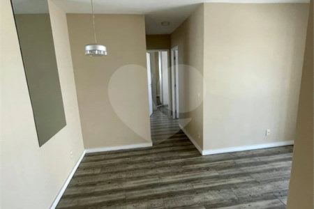 Apartamento à venda com 2 quartos, sendo 1 suíte, em Quarta Parada, São Paulo, SP