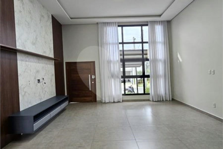 Casa à venda com 3 quartos, sendo 1 suíte, no condomínio Mantova, Indaiatuba - SP