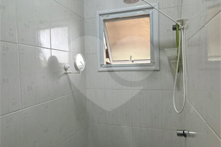 Casa à venda com 3 suítes no condomínio Residencial Delle Stelle, Louveira - SP