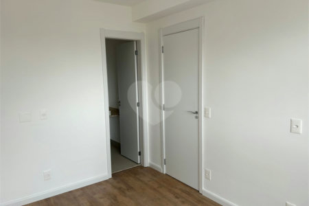 Apartamento à venda com 4 quartos, sendo 1 suíte,  em Ipiranga, São Paulo, SP