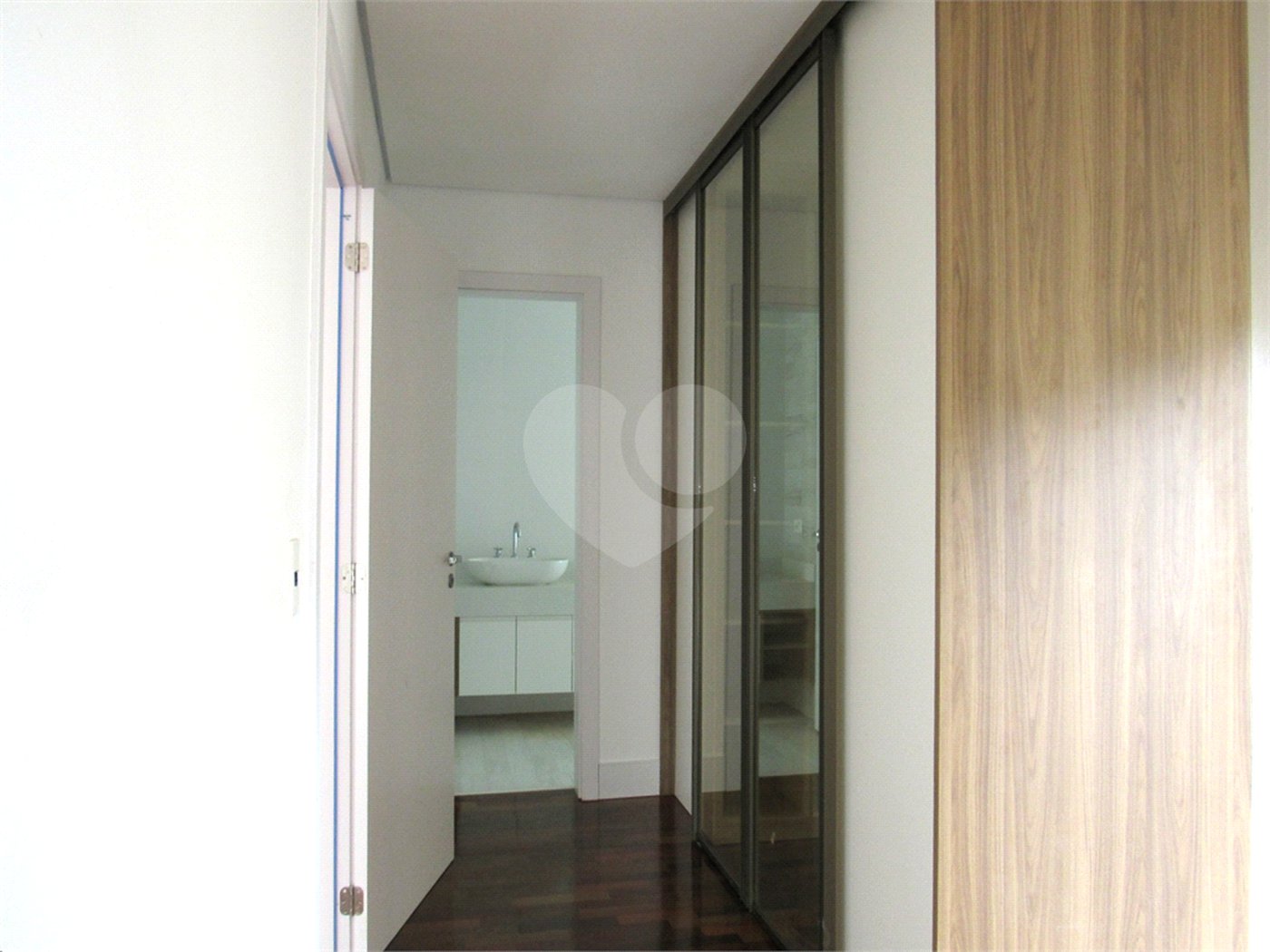 Casa à venda com 4 suítes no condomínio Premiere, São Paulo - SP
