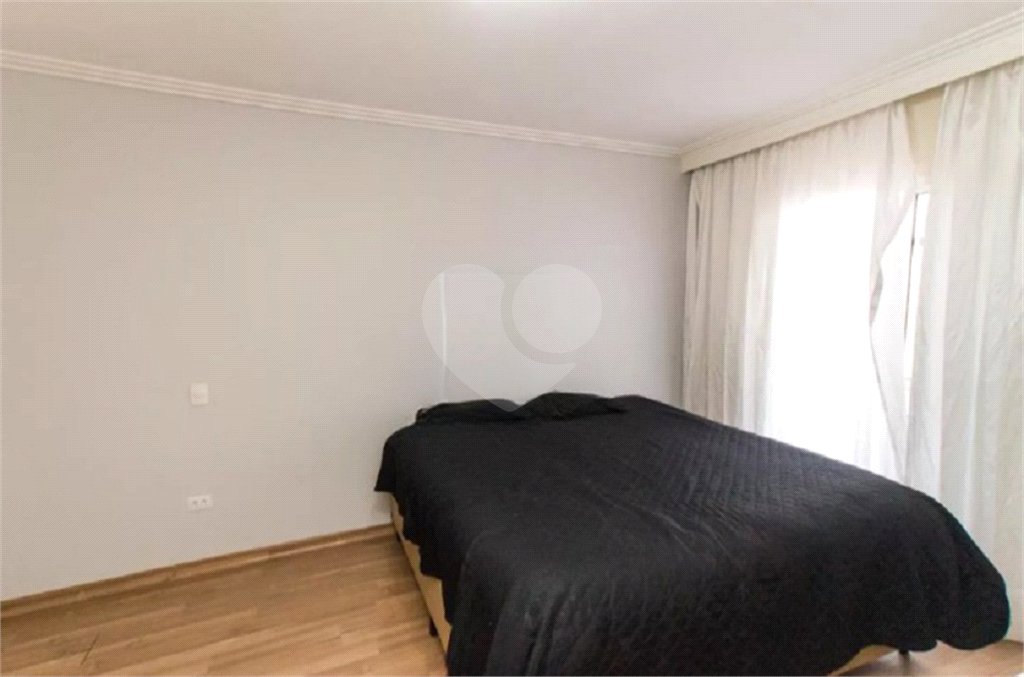 Sobrado à venda com 3 quartos, sendo 1 suíte, em Vila Nivi, São Paulo, SP