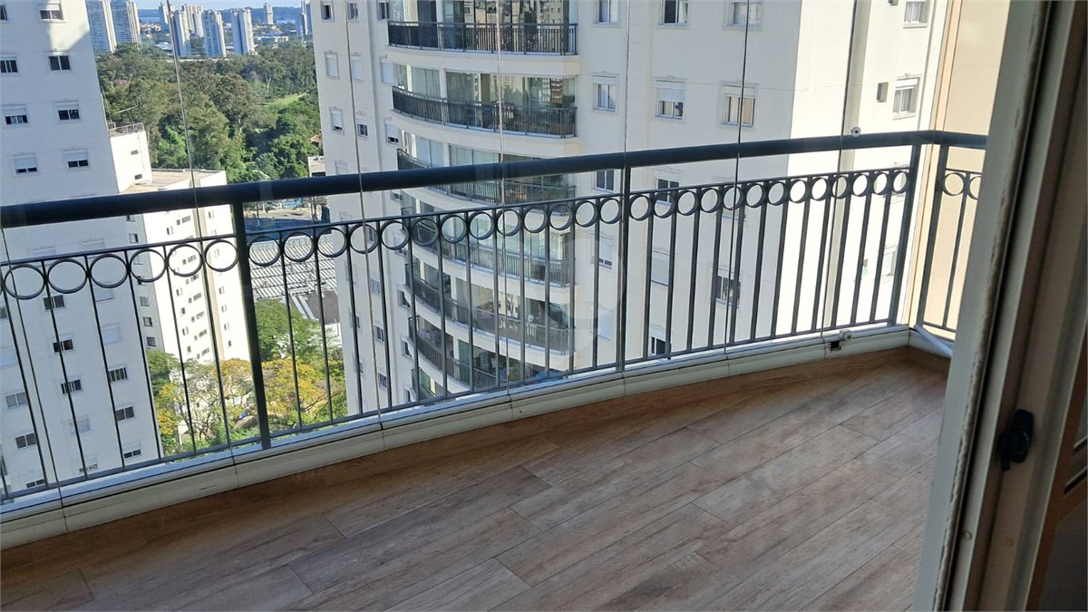 Apartamento para alugar com 3 quartos, sendo 2 suítes, em Jardim Marajoara, São Paulo, SP