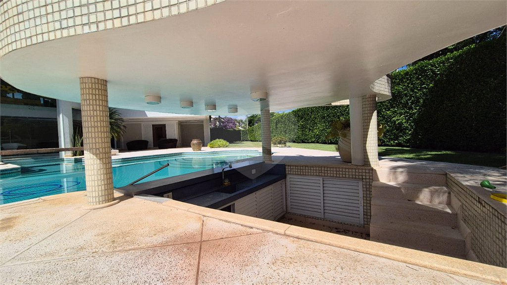 Casa à venda com 5 suítes no condomínio Lago Azul 1, Araçoiaba da Serra - SP
