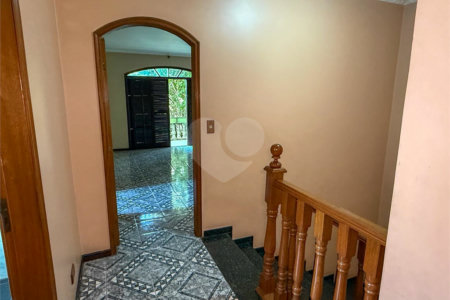 Sobrado à venda com 3 quartos, sendo 1 suíte, em Cidade Líder, São Paulo, SP