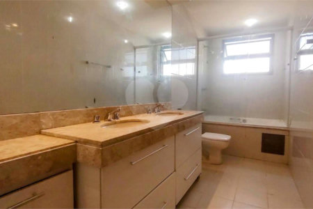Cobertura à venda com 4 quartos, sendo 3 suítes, em Recreio dos Bandeirantes, Rio de Janeiro, RJ