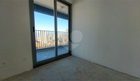Apartamento à venda com 3 quartos, sendo 1 suíte, em Vila Firmiano Pinto, São Paulo, SP