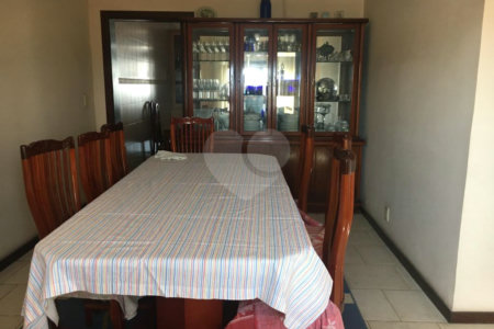 Casa à venda com 1 quarto, sendo 2 suítes, no Centro, Itaguaí, RJ