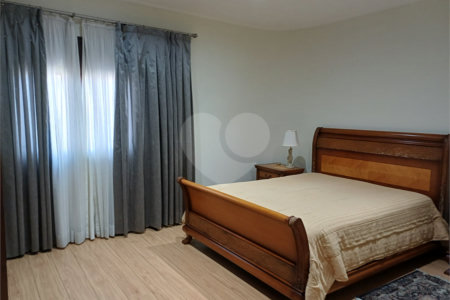 Sobrado à venda com 5 quartos, sendo 3 suítes, em Jardim Franca, São Paulo, SP
