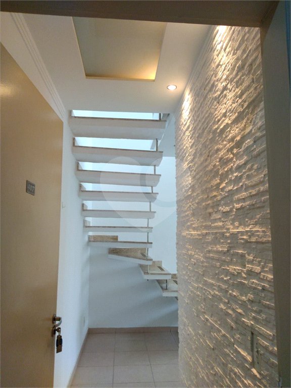 Apartamento à venda com 2 quartos, sendo 1 suíte,  em Vila Santana, Mogi das Cruzes, SP