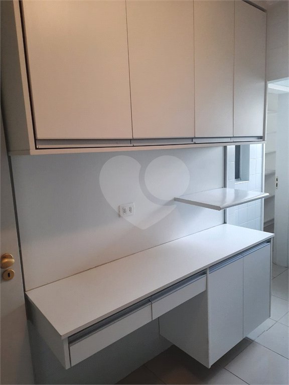 Apartamento à venda com 3 quartos, sendo 1 suíte, em Mirandópolis, São Paulo, SP