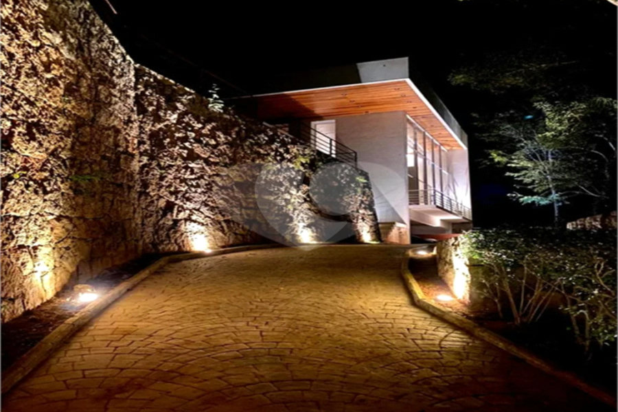 Casa à venda com 6 suítes no condomínio Alpes da Cantareira, Mairiporã - SP