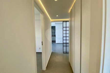Apartamento para alugar com 3 quartos, sendo 2 suítes,  em Vila Olímpia, São Paulo, SP