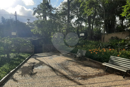 Apartamento à venda com 4 quartos, sendo 1 suíte, em Alto da Boa Vista, São Paulo, SP