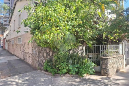 Sobrado à venda com 3 quartos, sendo 1 suíte, em Vila Clementino, São Paulo, SP