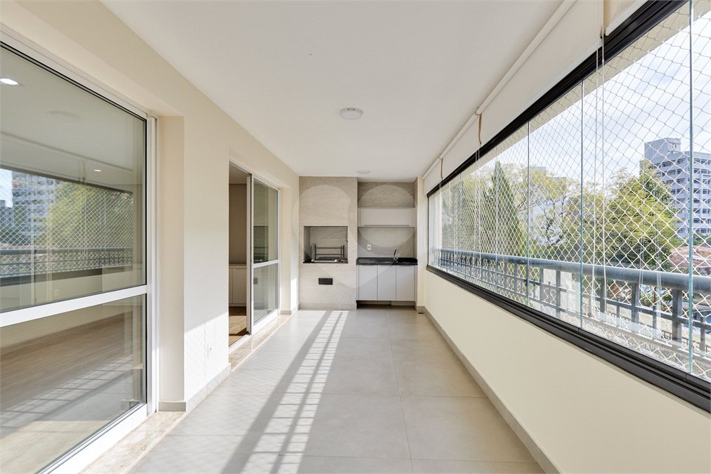 Apartamento à venda com 4 quartos, sendo 3 suítes, em Granja Julieta, São Paulo, SP
