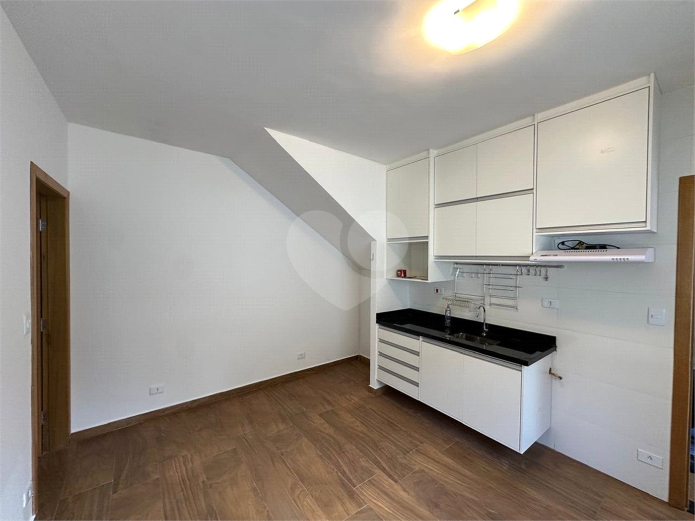 Casa para alugar com 1 suíte no condomínio Sem Nome, São Paulo - SP