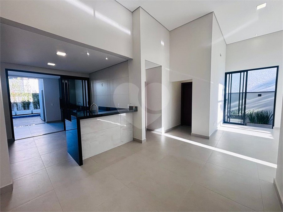 Casa à venda com 3 suítes no condomínio Residencial Chácara Ondina, Sorocaba - SP