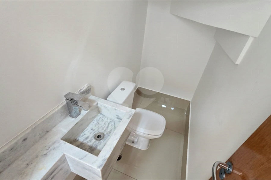 Sobrado à venda com 3 quartos, sendo 1 suíte, em Jardim Maristela, São Paulo, SP