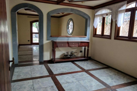 Casa à venda com 4 quartos, sendo 2 suítes, em Brooklin Velho, São Paulo, SP