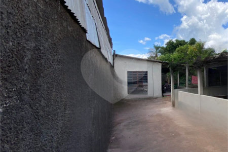 Casa à venda com 3 quartos em Vila Aquidabam, Ponta Porã, MS