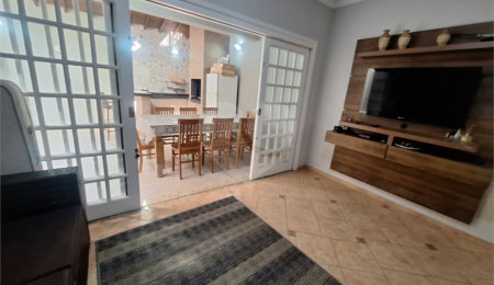 Casa à venda com 3 quartos, sendo 1 suíte,  em Vila de Vecchi, Jundiaí, SP