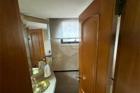 Apartamento à venda com 4 suítes em Água Fria, São Paulo, SP