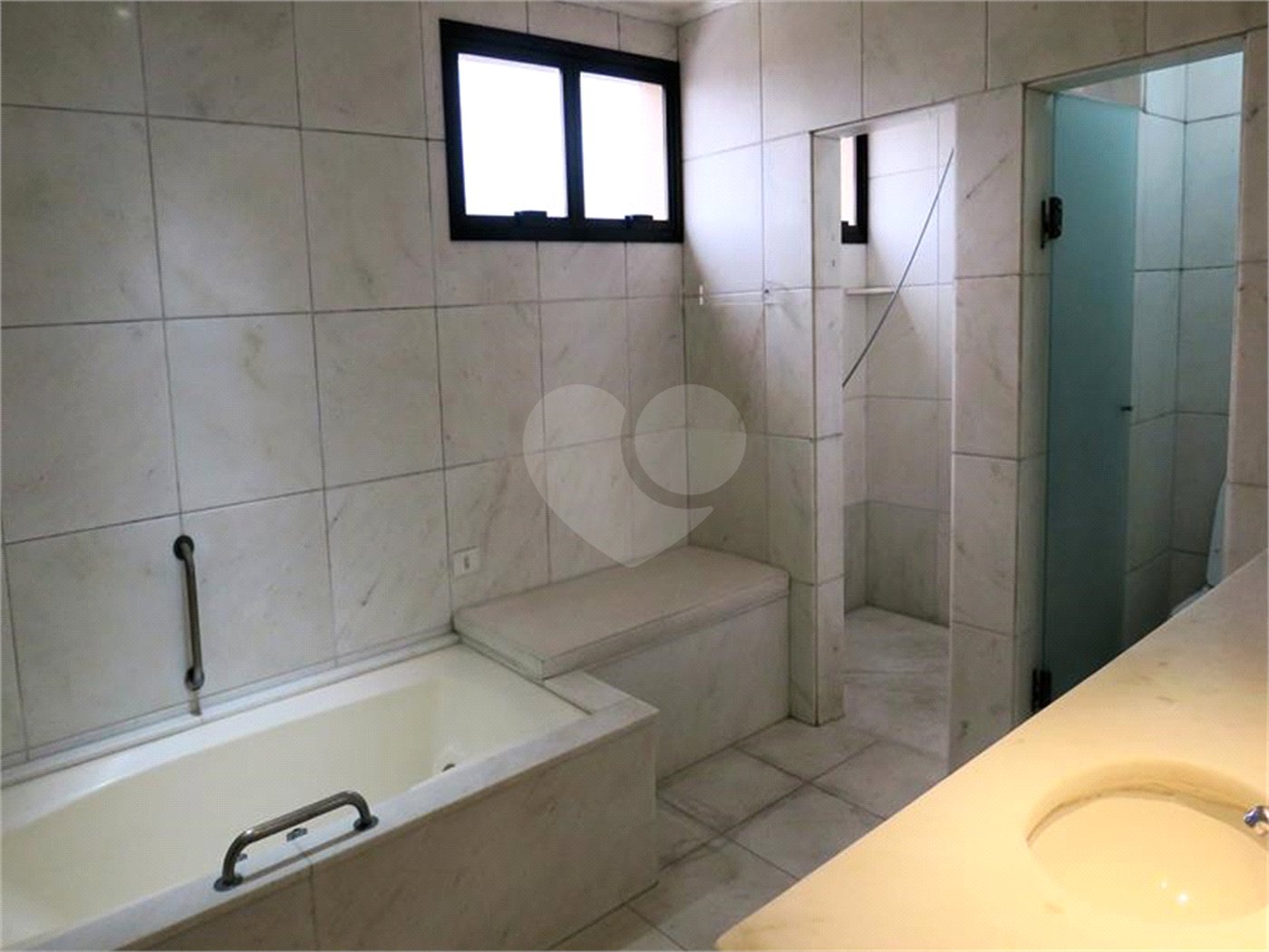 Apartamento à venda com 3 quartos, sendo 2 suítes, em Real Parque, São Paulo, SP