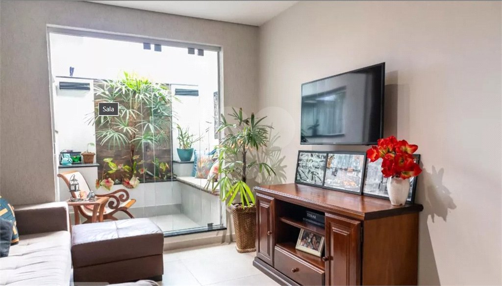 Casa de Vila à venda com 3 quartos, sendo 1 suíte, em Vila Maria Baixa, São Paulo, SP