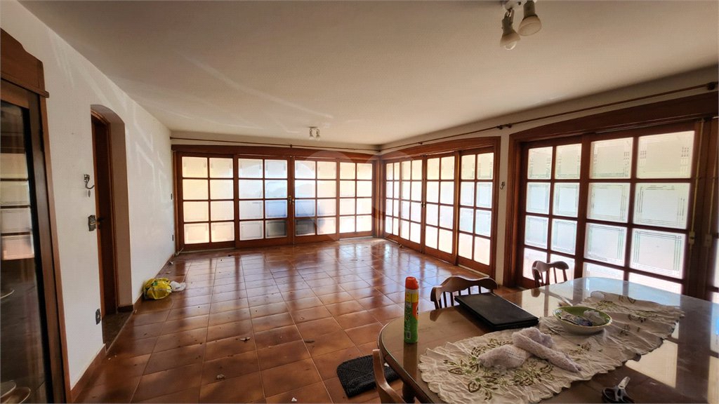 Sobrado à venda ou para alugar com 5 quartos, sendo 1 suíte, em Vila Harmonia, Araraquara, SP
