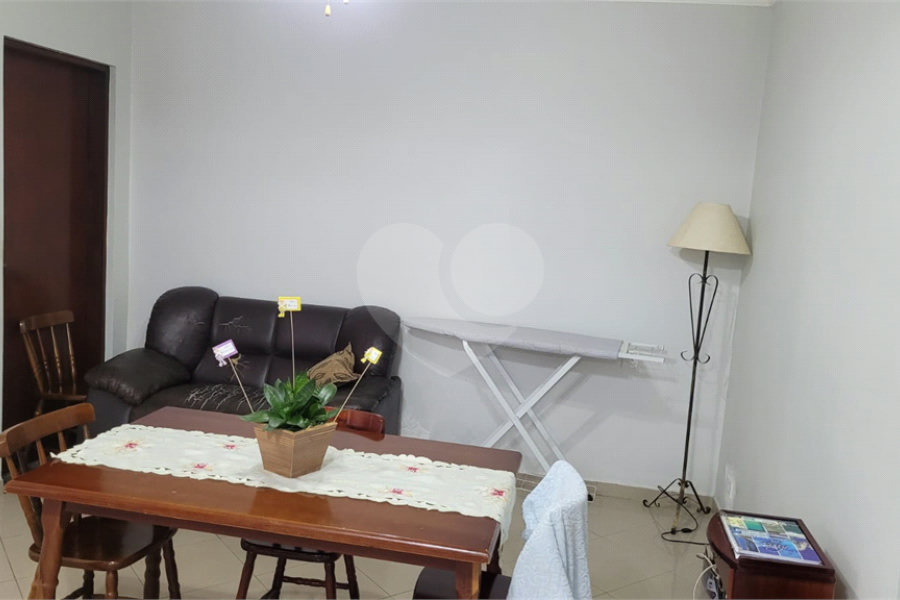 Casa à venda com 6 quartos, sendo 2 suítes, em Laranjeiras, Caieiras, SP
