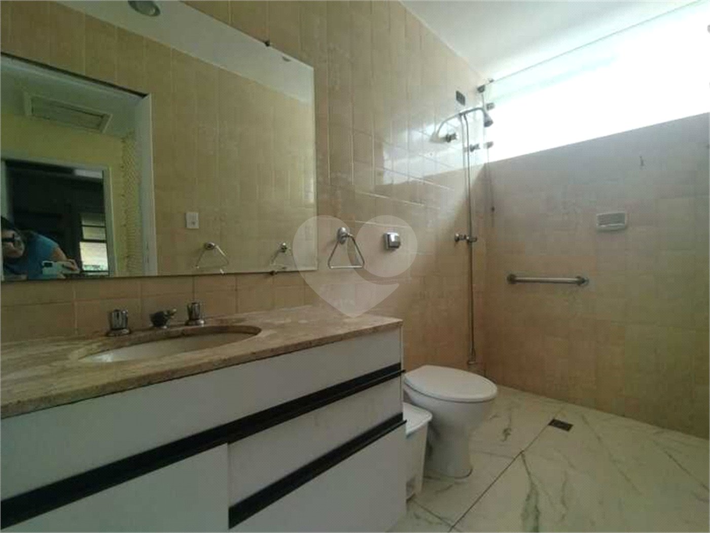 Sobrado à venda com 3 quartos, sendo 1 suíte,  em Brooklin Paulista, São Paulo, SP