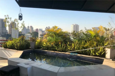 Cobertura à venda com 3 suítes em Vila Andrade, São Paulo, SP