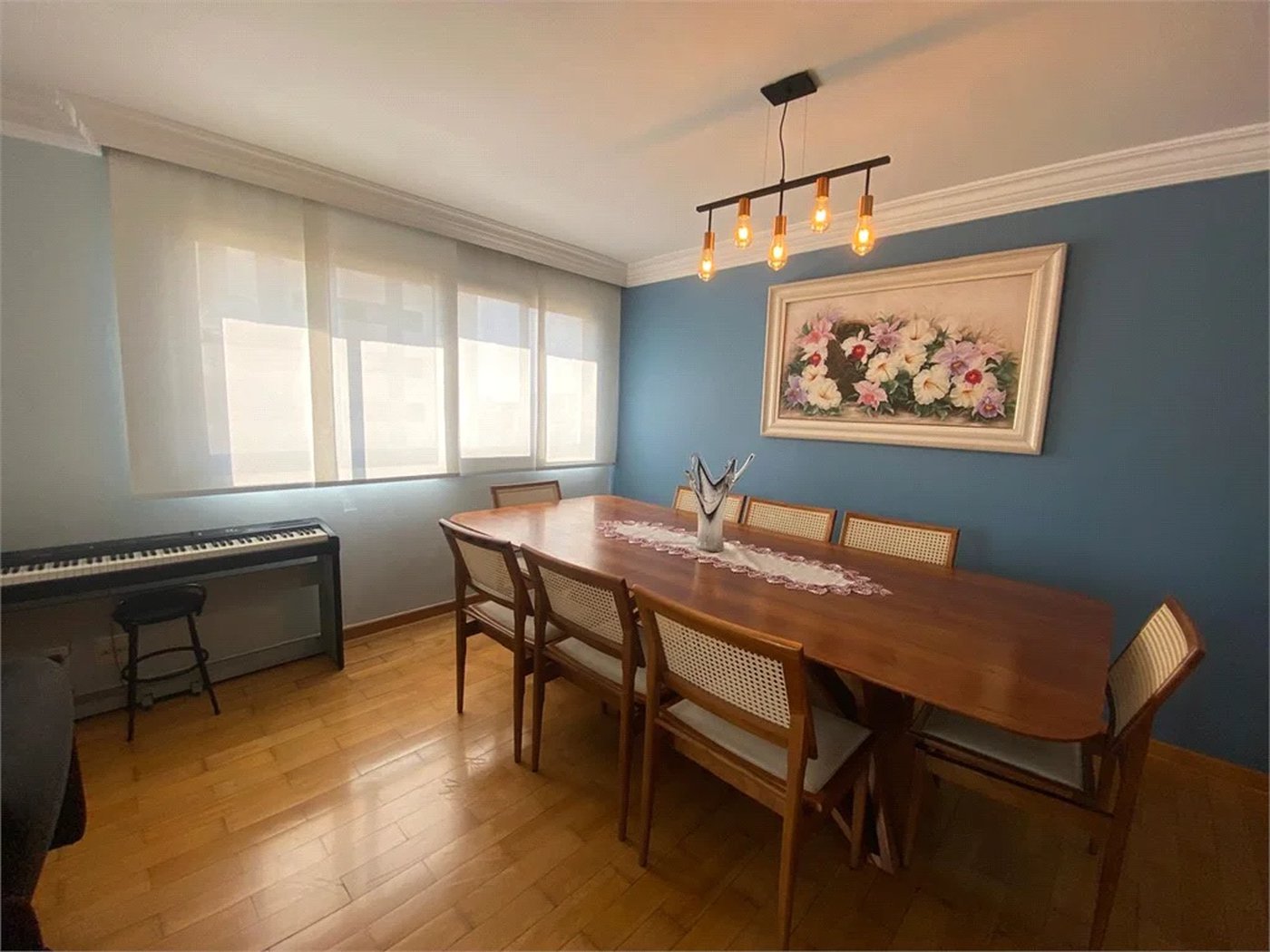 Apartamento à venda com 4 quartos, sendo 2 suítes,  em Vila Hamburguesa, São Paulo, SP