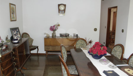 Casa à venda com 3 quartos, sendo 2 suítes,  em Vila Deodoro, São Paulo, SP
