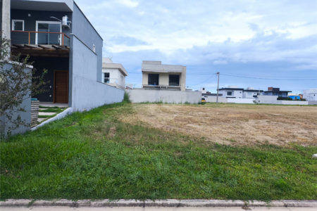 Terreno à venda em Ogiva, Cabo Frio, RJ
