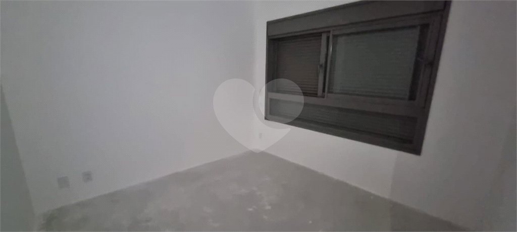Apartamento à venda com 3 suítes em Moema, São Paulo, SP