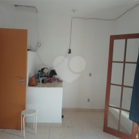 Sobrado à venda com 2 quartos no Centro, Pinhalzinho, SP