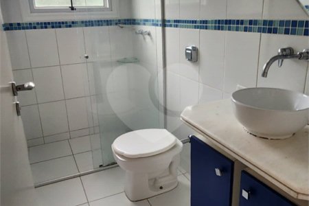 Casa à venda com 3 quartos, sendo 1 suíte, no condomínio Terras de São Francisco, Vinhedo - SP