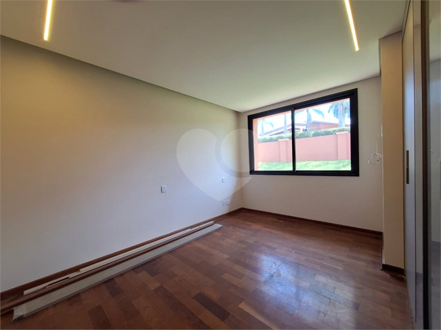 Casa para alugar com 5 quartos, sendo 3 suítes,  no condomínio Chacara Santa Maria, Votorantim - SP