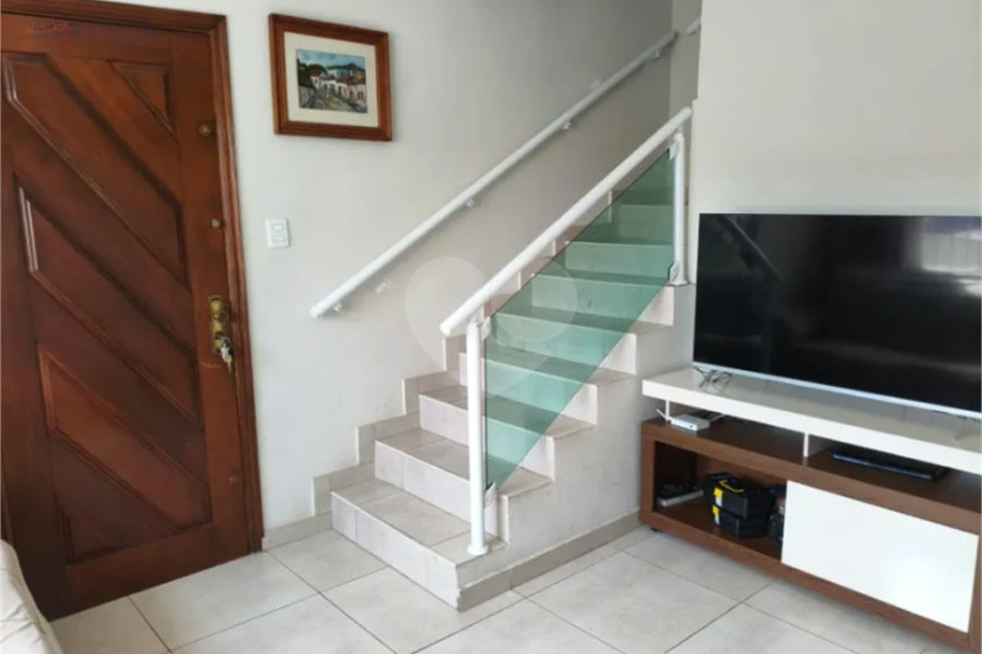 Sobrado à venda com 2 quartos em Vila Guedes, São Paulo, SP