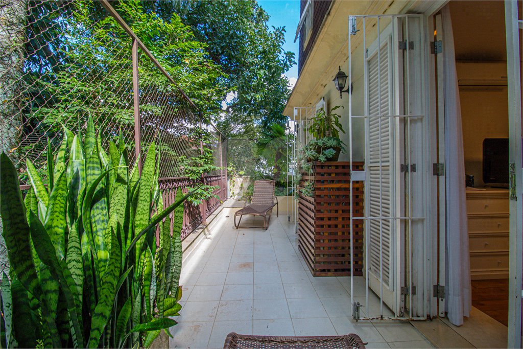 Casa à venda com 4 suítes no condomínio Le Quartier Du Marais, São Paulo - SP