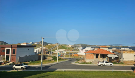 Casa em condomínio à venda em Nova São Pedro, São Pedro da Aldeia, RJ